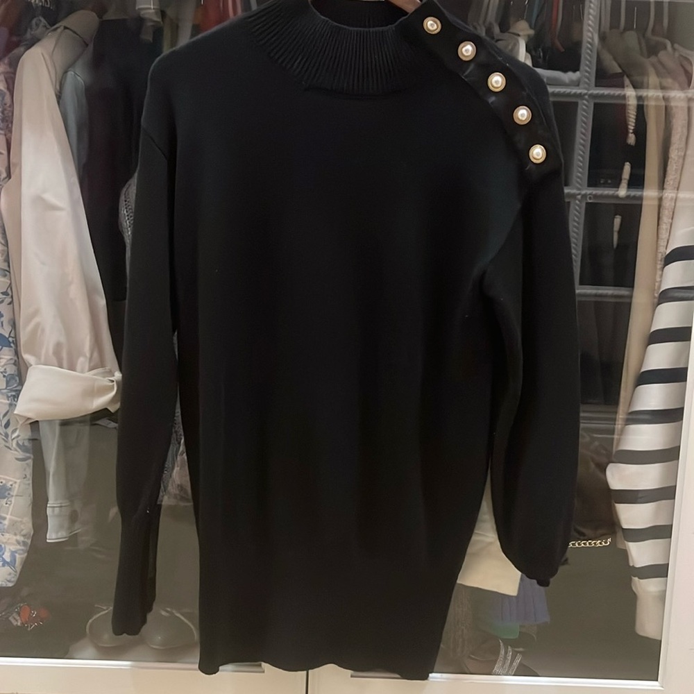 White House black market sweater size S